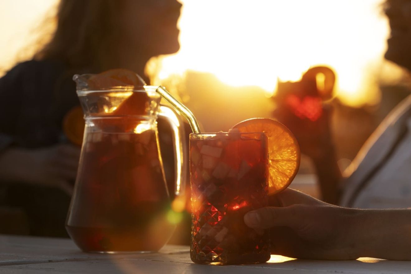 De lekkerste drankjes om in de zon te drinken