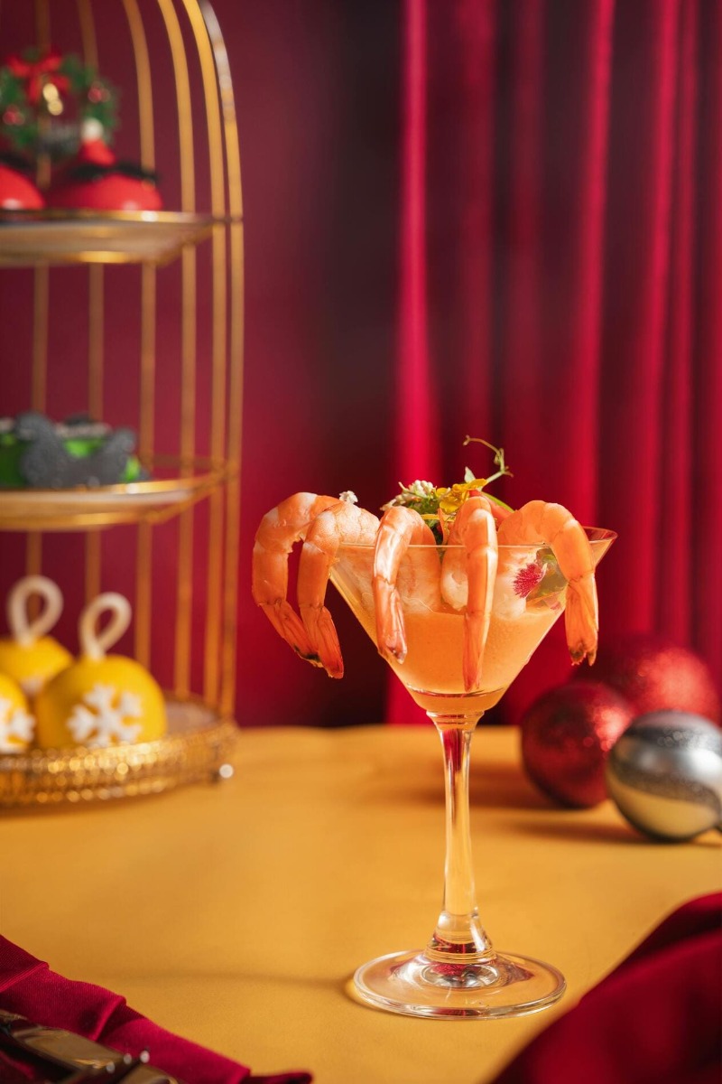Wijn bij garnalencocktail